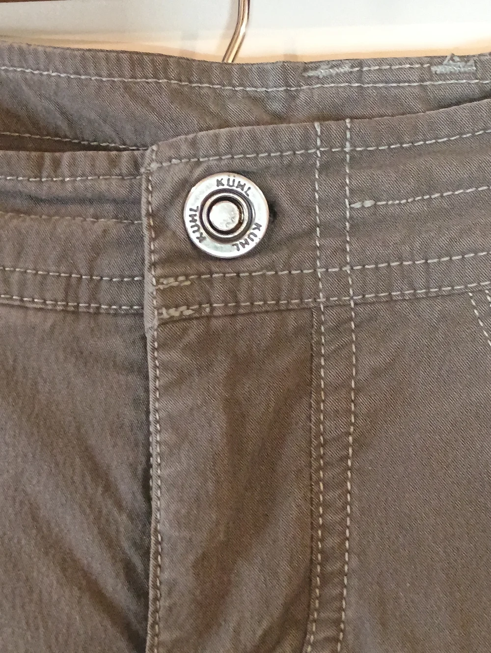 Kuhl Women's Casual Cargo Shorts in Dark Gray - Picture 5 of 14